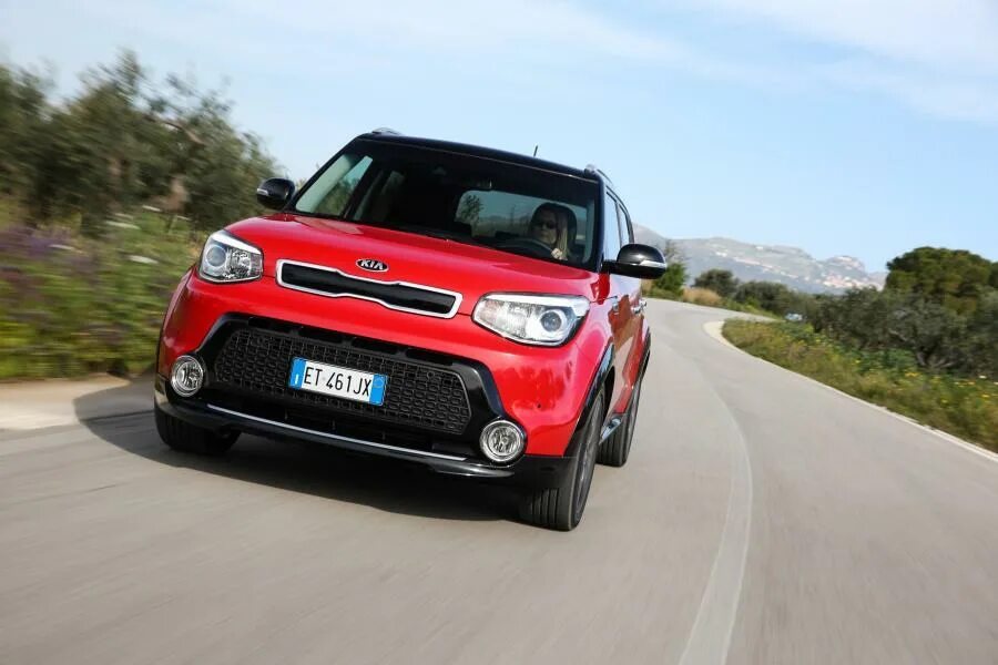 Киа соул 2 фото Kia Soul 2014 года выпуска для рынка Европы, без Великобритании и Ирландии. Фото