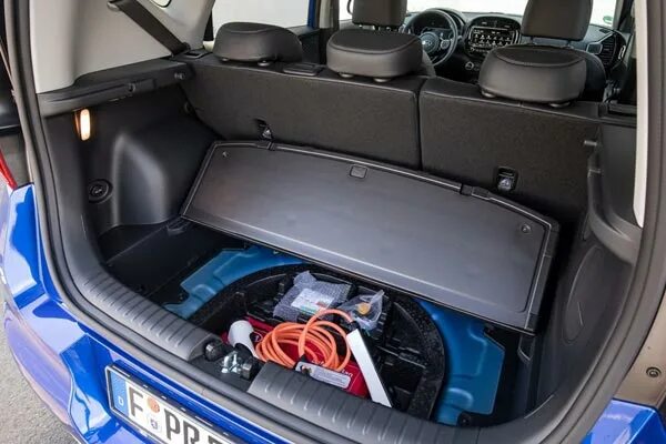 Киа соул багажник фото Интерьер салона Kia e-Soul. Фото салона #24