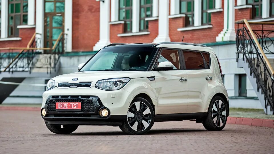 Киа соул фото цена Купить KIA Soul (2G) в городе Надым: продажа подержанных KIA Soul (2G) с историе