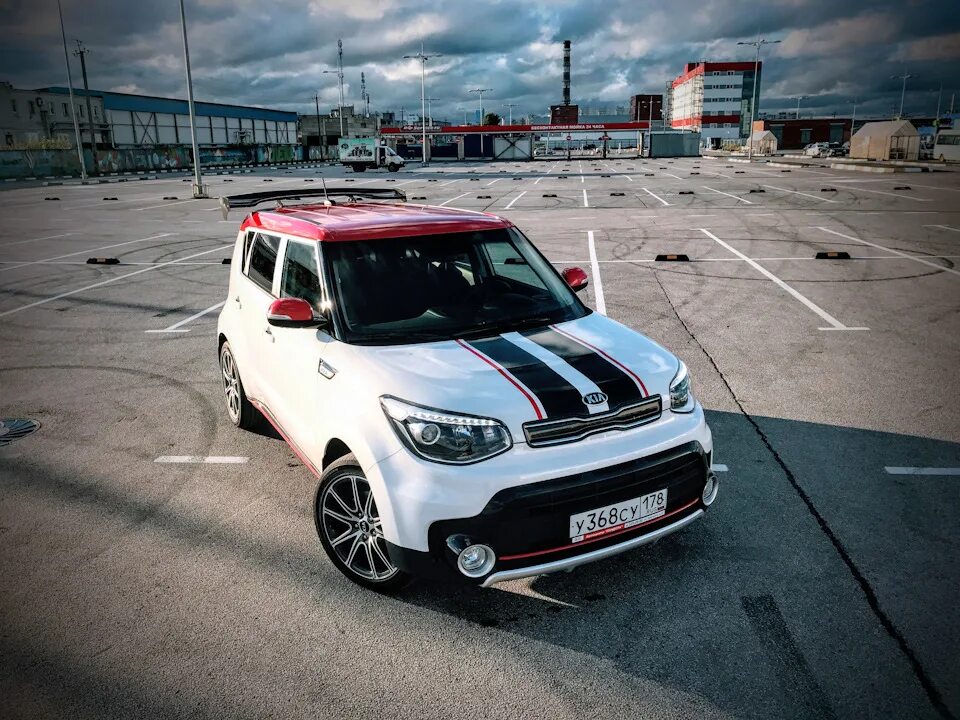 Киа соул тюнинг фото Дорогая, я просверлил свою тачку // установка спойлера - KIA Soul GT, 1,6 л, 201