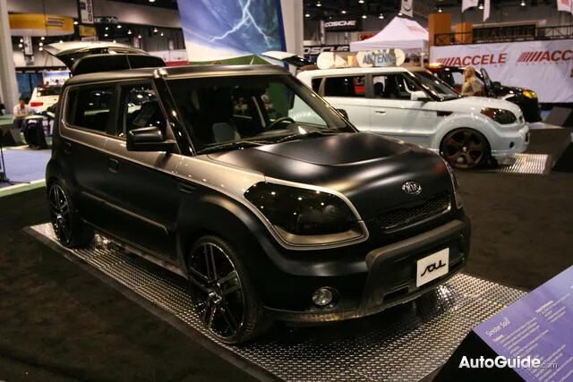 Киа соул тюнинг фото SEMA 2009: Trio of Tuned Kia Souls Debut in Vegas Kia soul, Kia soul accessories