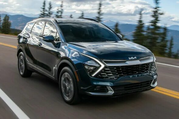 Киа спортейдж 2024 рестайлинг фото Новый Kia Sportage почти сравнялся по расходу топлива с Toyota Prius