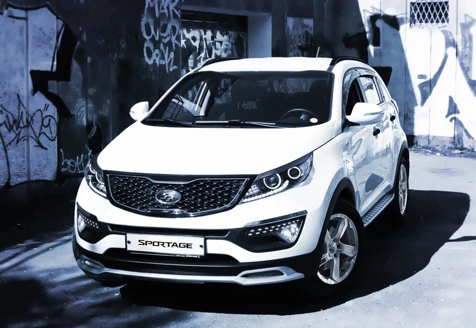 Киа спортейдж 3 фото Тюнинг фар и противотуманок Kia Sportage 3: ангельские глазки smartus и LED-моду