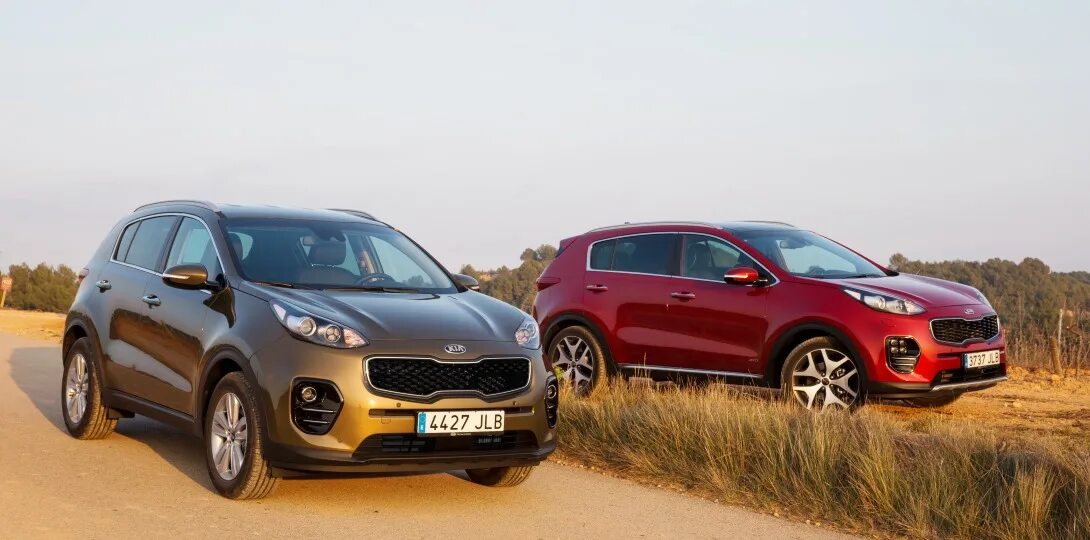 Киа спортейдж все поколения фото Объявлены цены на кроссовер Kia Sportage нового поколения