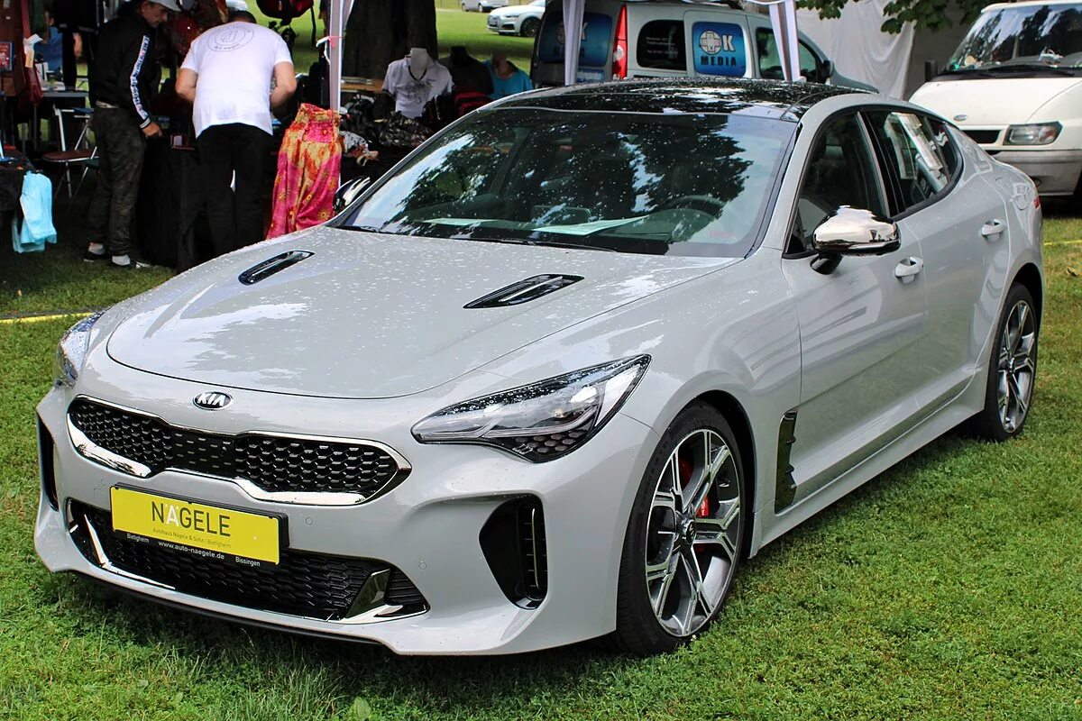 Киа спринтер фото File:Kia Stinger Monrepos 2019 IMG 1946.jpg - Wikimedia Commons