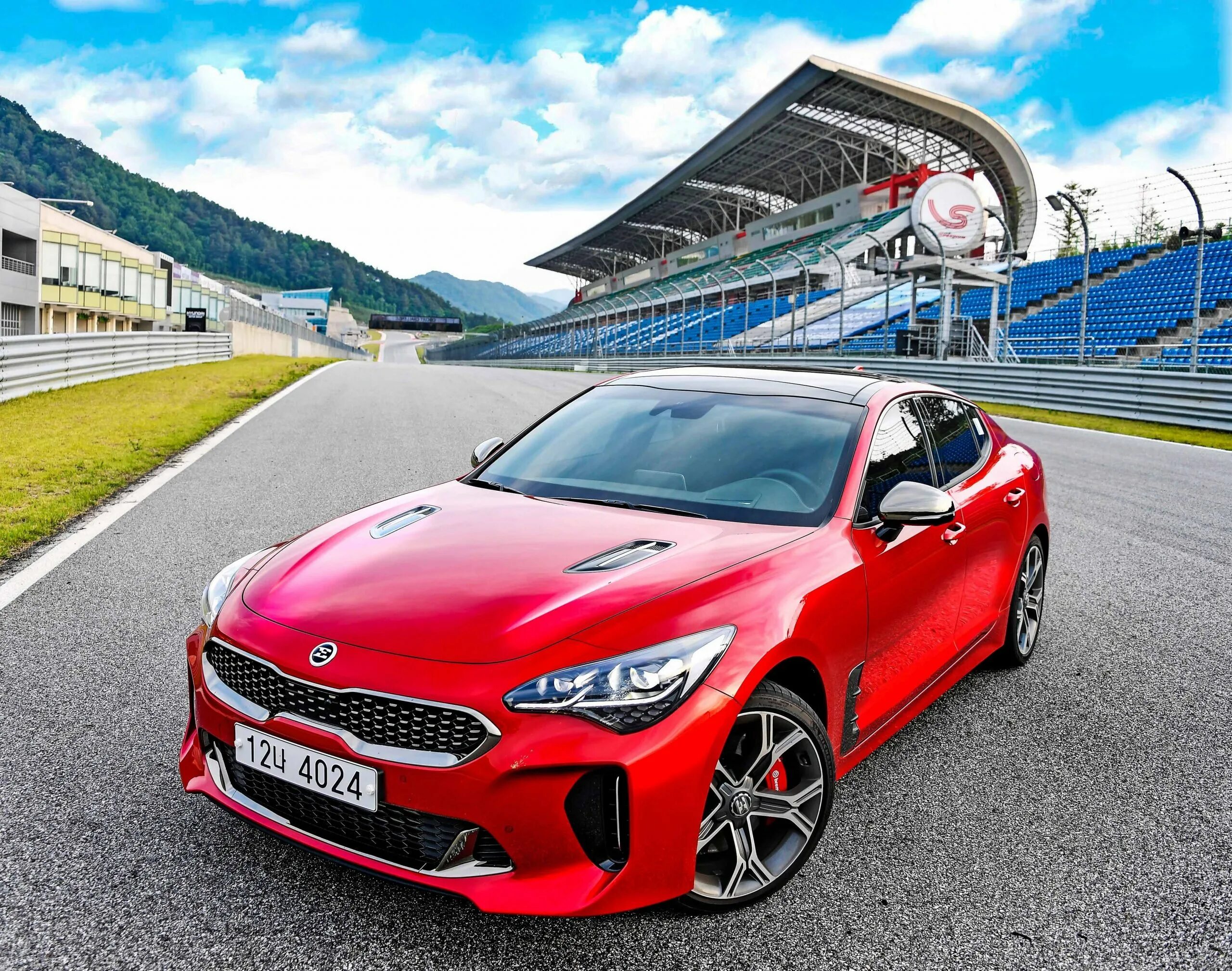 Киа стрингер фото Hyundai stinger LkbAuto.ru