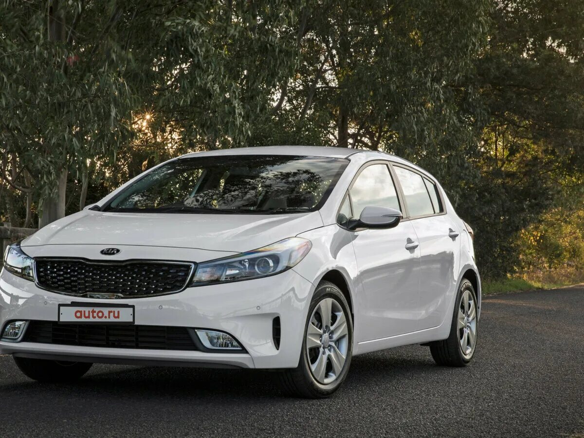 Киа церато 2018 фото Купить б/у Kia Cerato III 1.6 MT (130 л.с.) бензин механика в Уфе: белый Киа Цер
