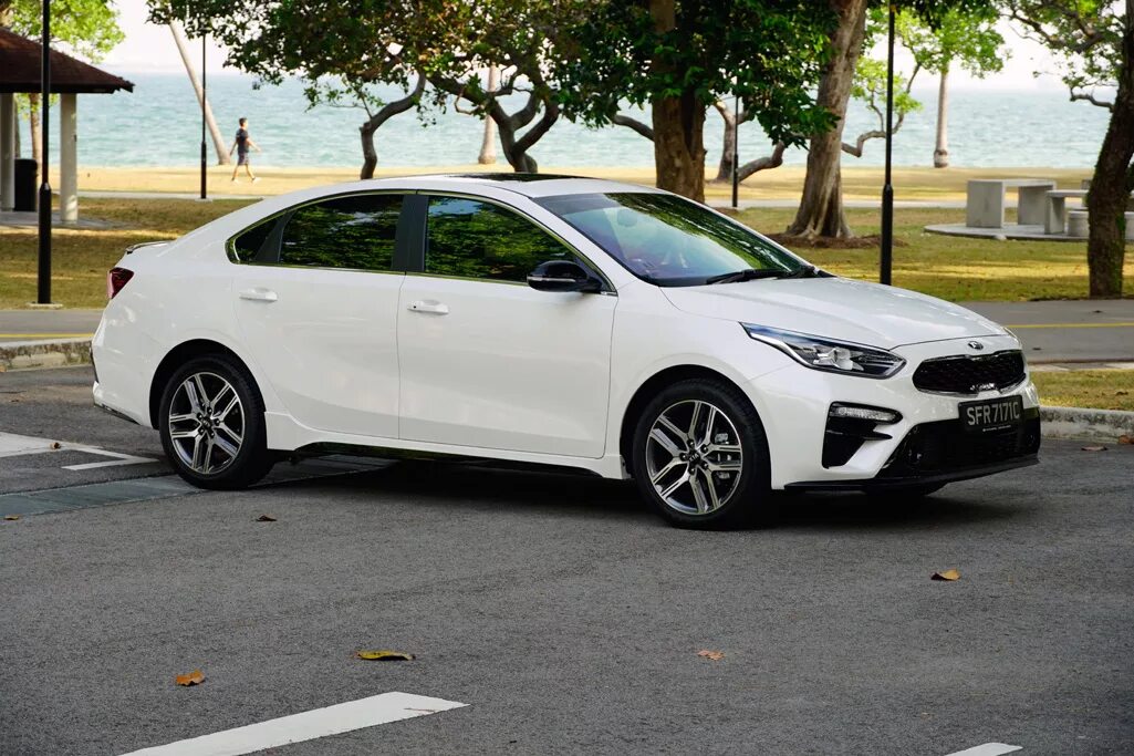 Киа церато 4 фото 2019 Kia Cerato GT Line Review - Eye Liner : CarBuyer Singapore