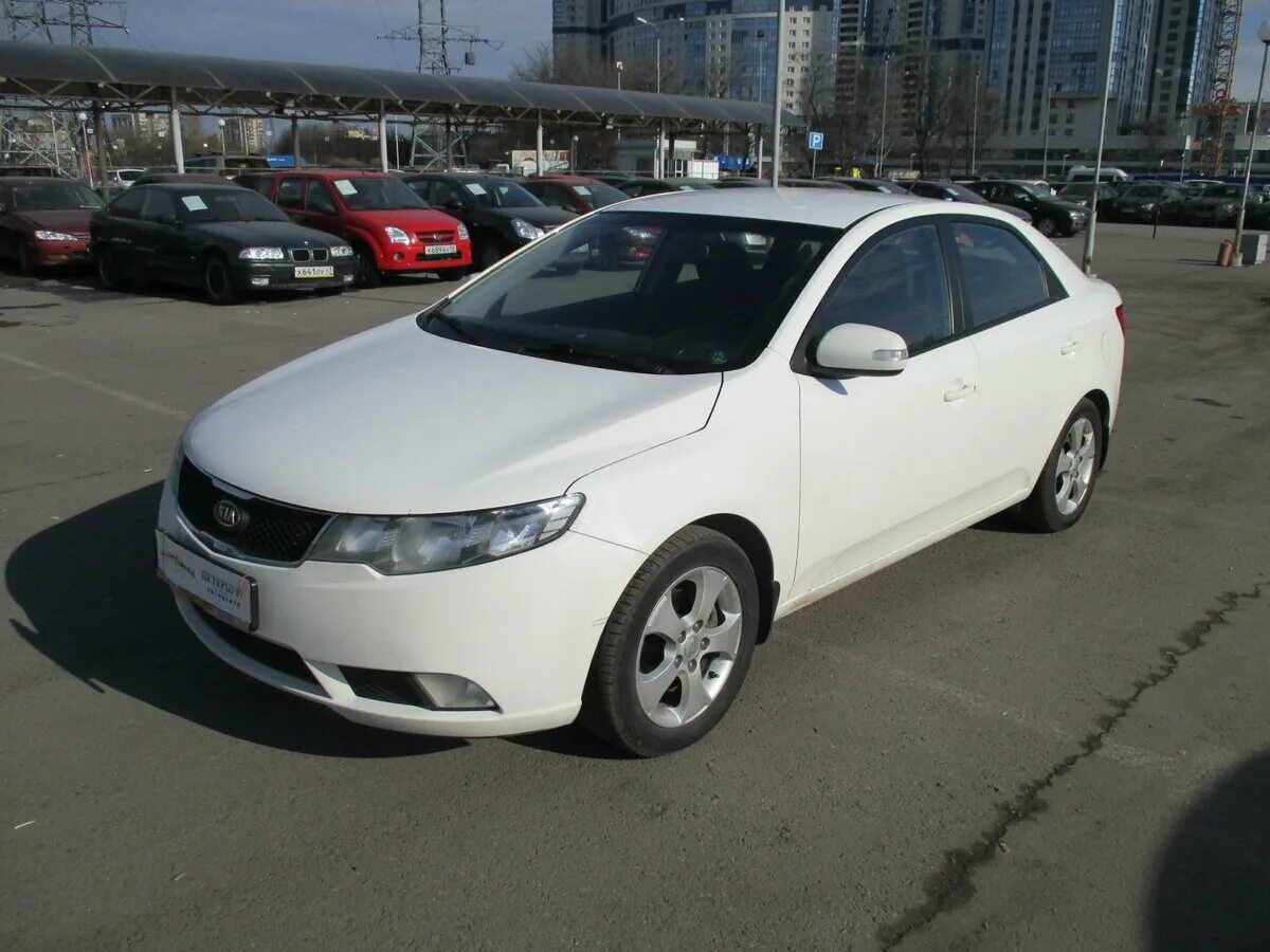 Киа церато белая фото Купить б/у Kia Cerato II 5-speed 1.6 MT (126 л.с.) бензин механика в Санкт-Петер