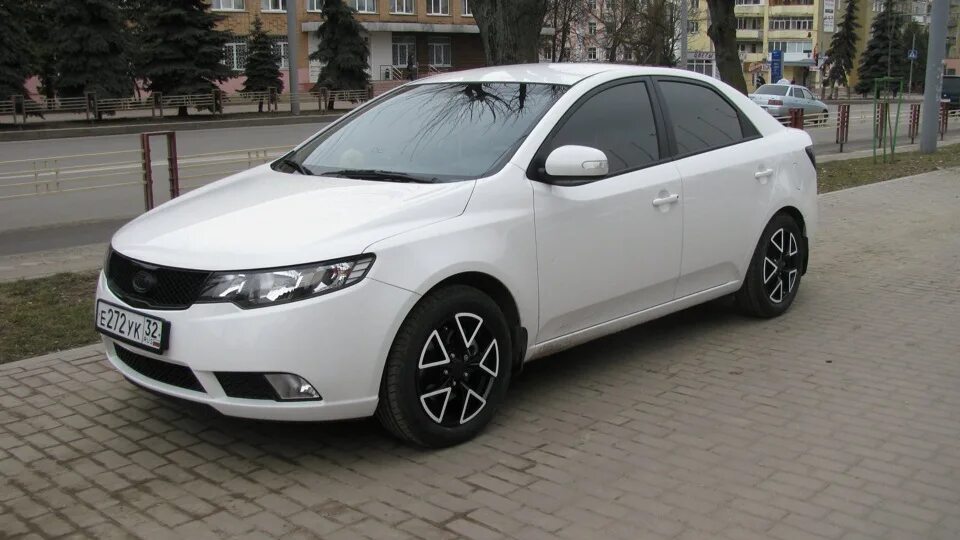 Киа церато белая фото KIA Cerato (2G) 1.6 бензиновый 2010 Белый ангел на DRIVE2