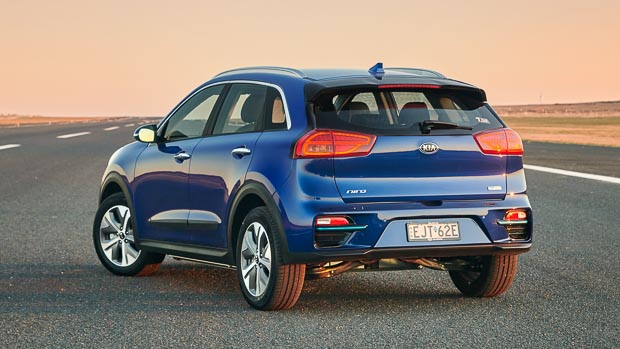 Киа тревел фото Kia Niro Hybrid 2022: Australian release draws closer for enlarged SUV - Chasing