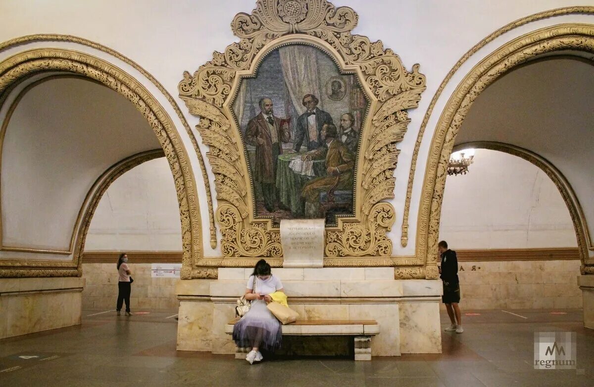 Киевская москва кольцевая линия метро киевская фото Такера Карлсона в Москве восхитила станция метро "Киевская" ИА Регнум Дзен