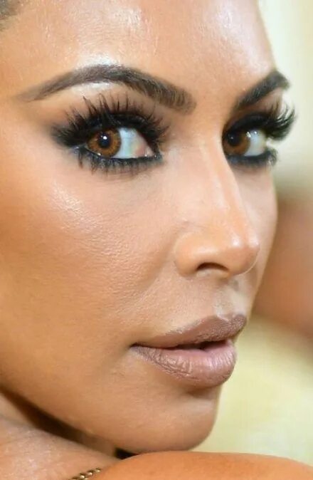 Ким кардашян ресницы наращивание фото Pin on makeup ideas Kardashian makeup, Kim kardashian makeup, Kim k makeup