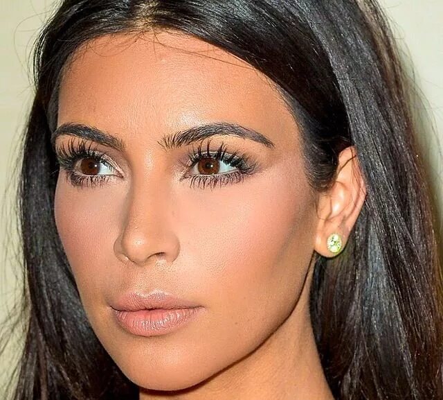 Ким кардашян ресницы наращивание фото kim k mink lashes Get Kims natural lash look with the MeaganEllise a Eyelash Ext