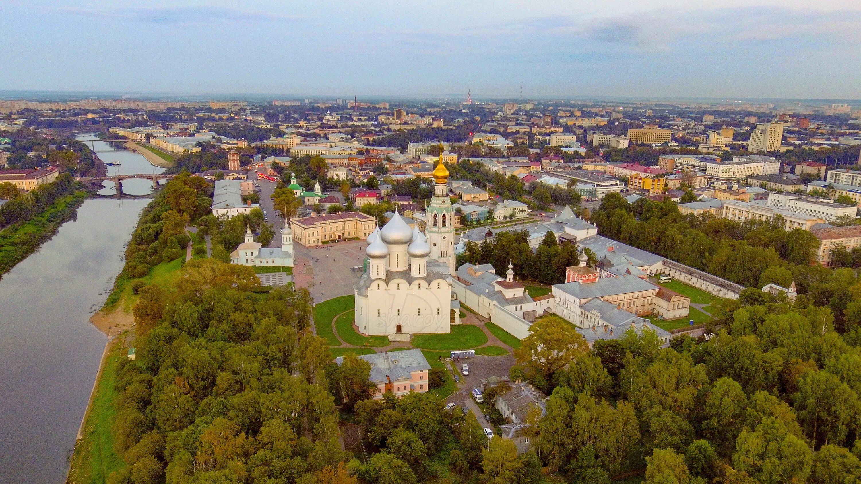 Кинд фото вологда Вологда . Кремль . Сентябрьский вечер - Фото с высоты птичьего полета, съемка с 