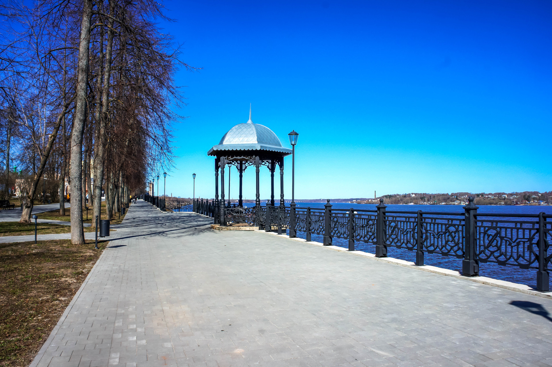 Кинешма набережная фото Большая апрельская прогулка, День Шестой, Кинешма - DRIVE2