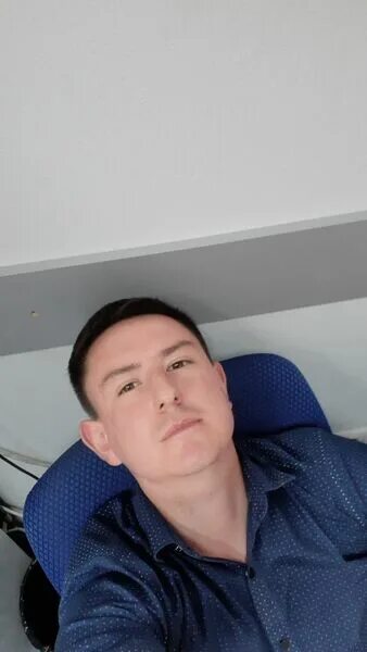 Киниченко артем саратов 37 лет фото Знакомства Саратов, Artem, 32 - объявление мужчины с фото