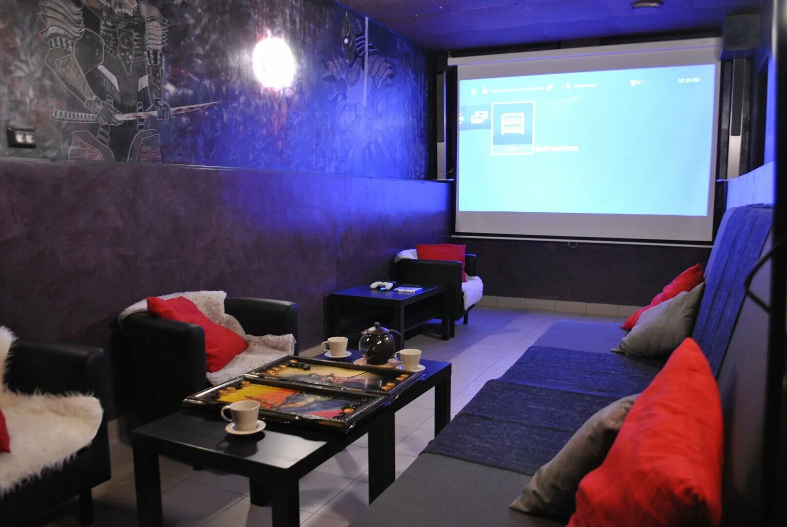 Кино кафе фото Фотографии киноклуба ChillOut CINEMA (кинотеатр закрыт) в Йошкар-Оле