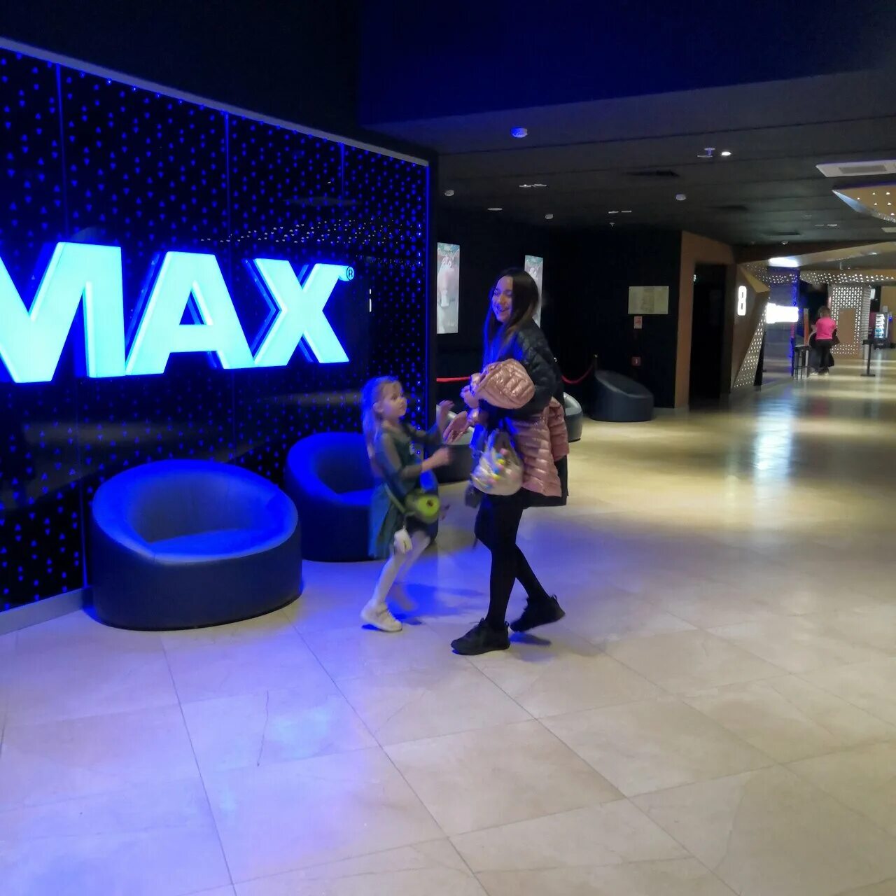 Киномакс ул мира 41 1 фото Фото: Киномакс Imax, кинотеатр, Пойменная ул., 1М, микрорайон Заречная, Ростов-н