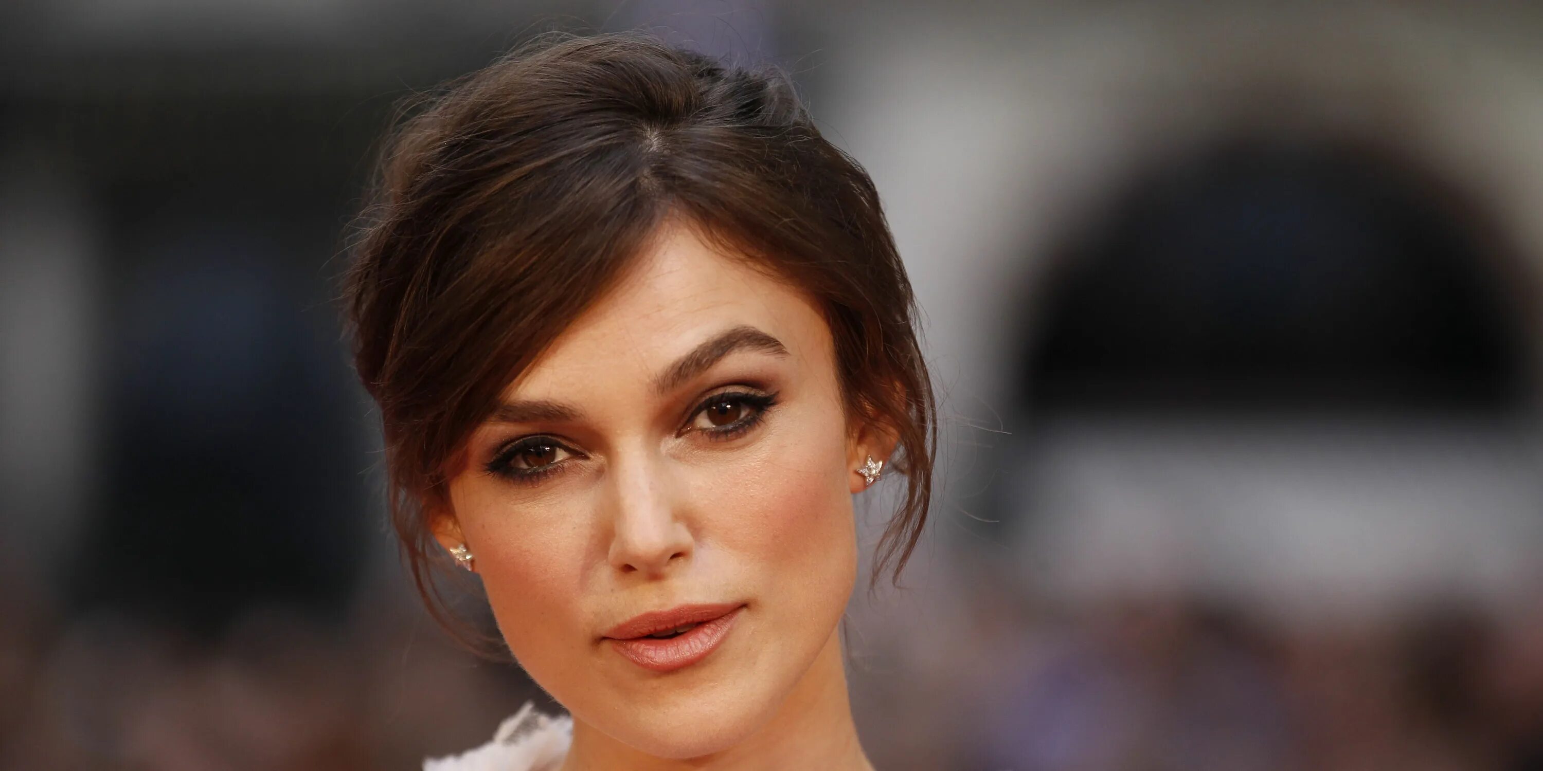 Кир найтли фото Keira Knightley's famous pout in pics