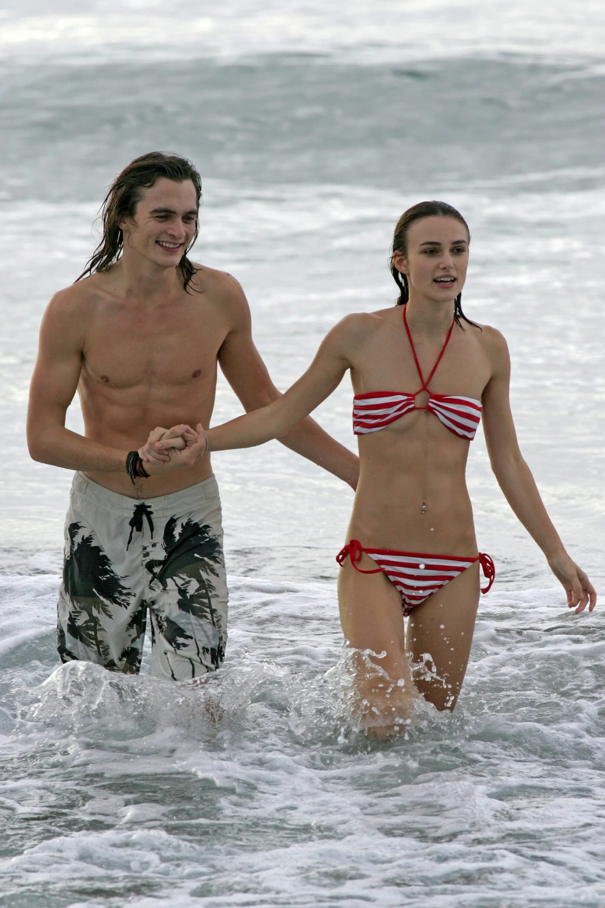 Кира найтли фото на пляже Pin on Keira Knightley