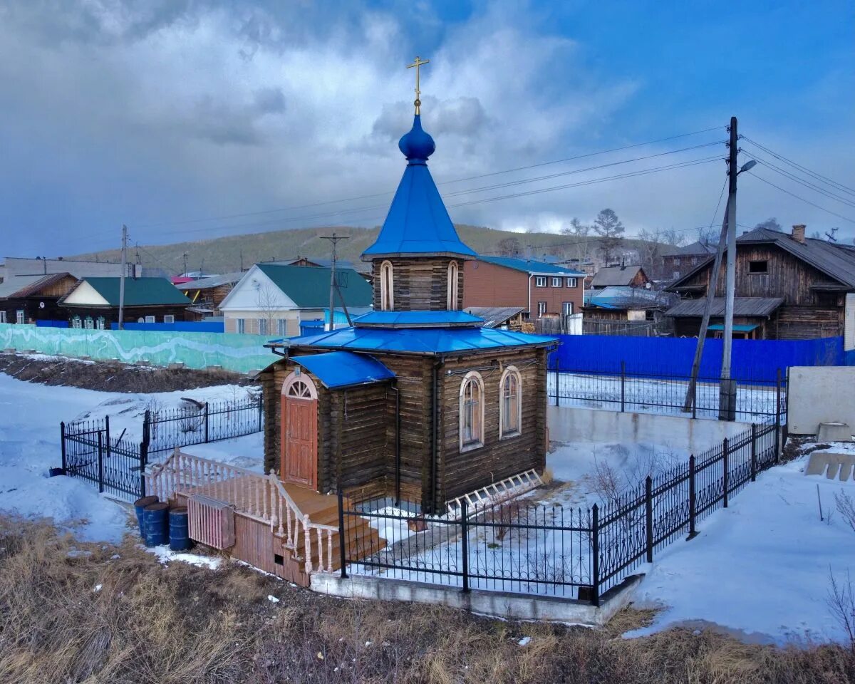 Киренск фото зданий Часовня Георгия Победоносца, Киренск (Киренский район), фотография. фасады Вид с