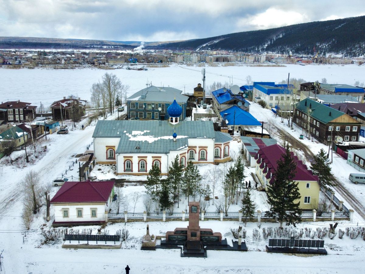 Киренск фото зданий Церковь Спаса Нерукотворного Образа, Киренск (Киренский район), фотография. общи