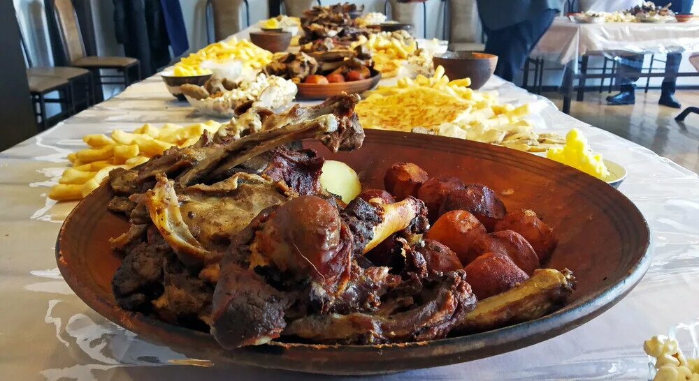 Киргизская кухня национальные блюда рецепты с фото Любимые блюда лидеров стран Ценстральной Азии. Что едят президенты? Ia-centr.ru 