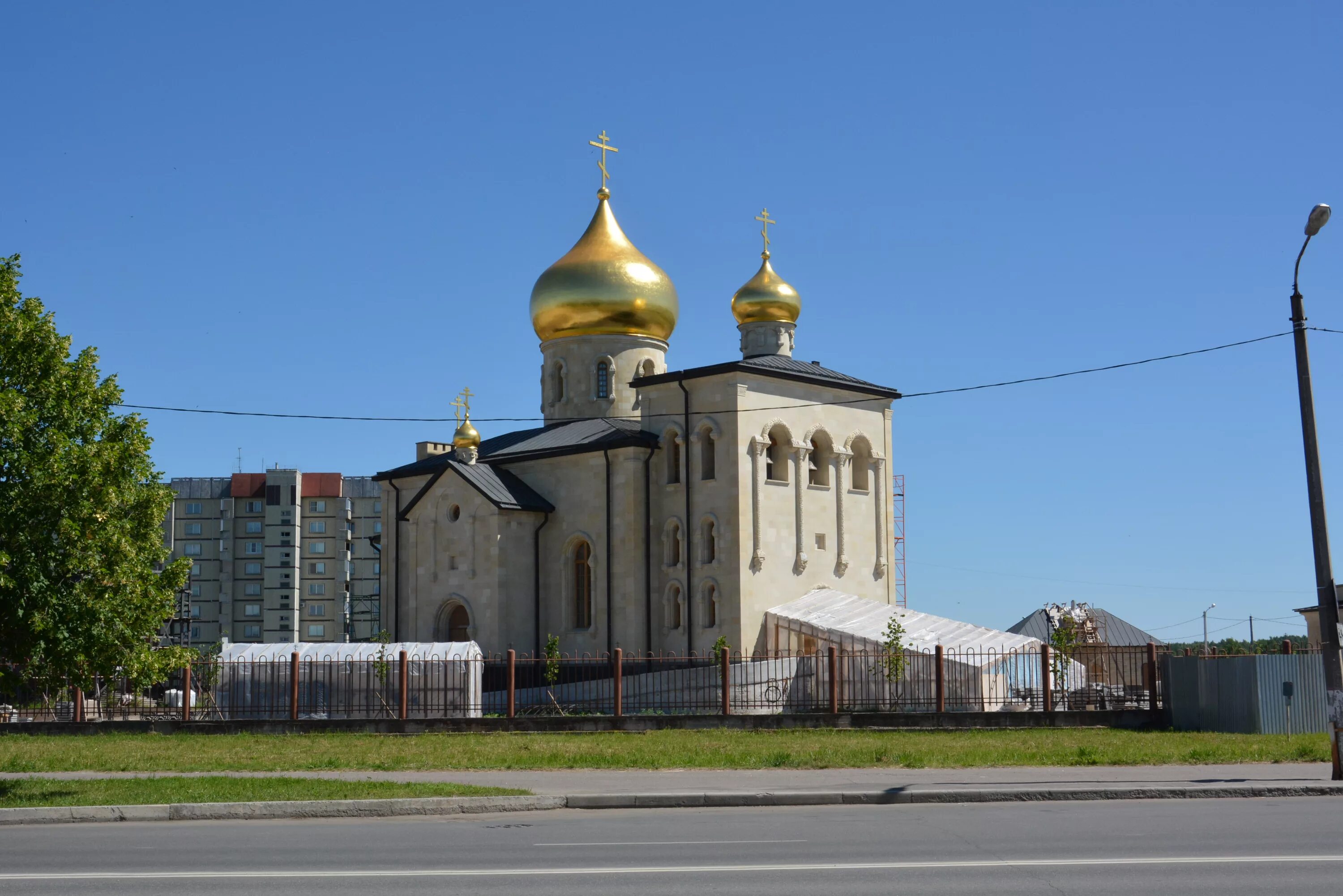 Кириши фото храма Храмовый комплекс Рождества Пресвятой Богородицы - Кириши церковь (христианский 