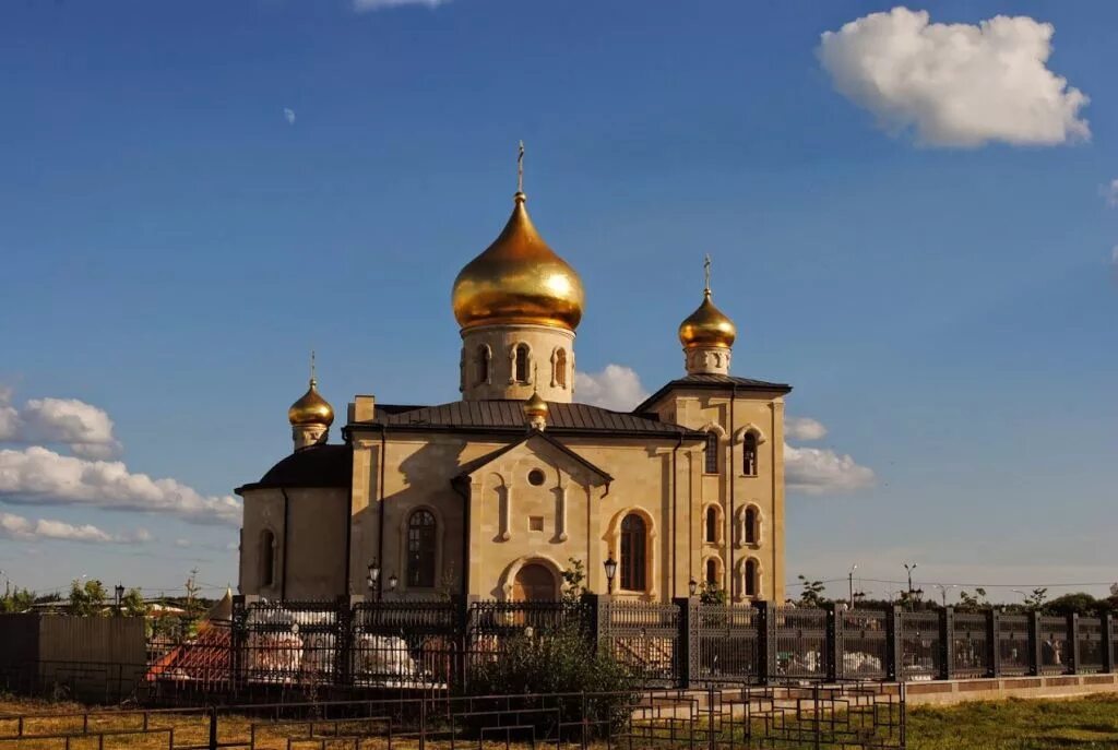 Кириши фото храма Храм Рождества Пресвятой Богородицы в г. Кириши - сайт "Глобус Санкт-Петербургск