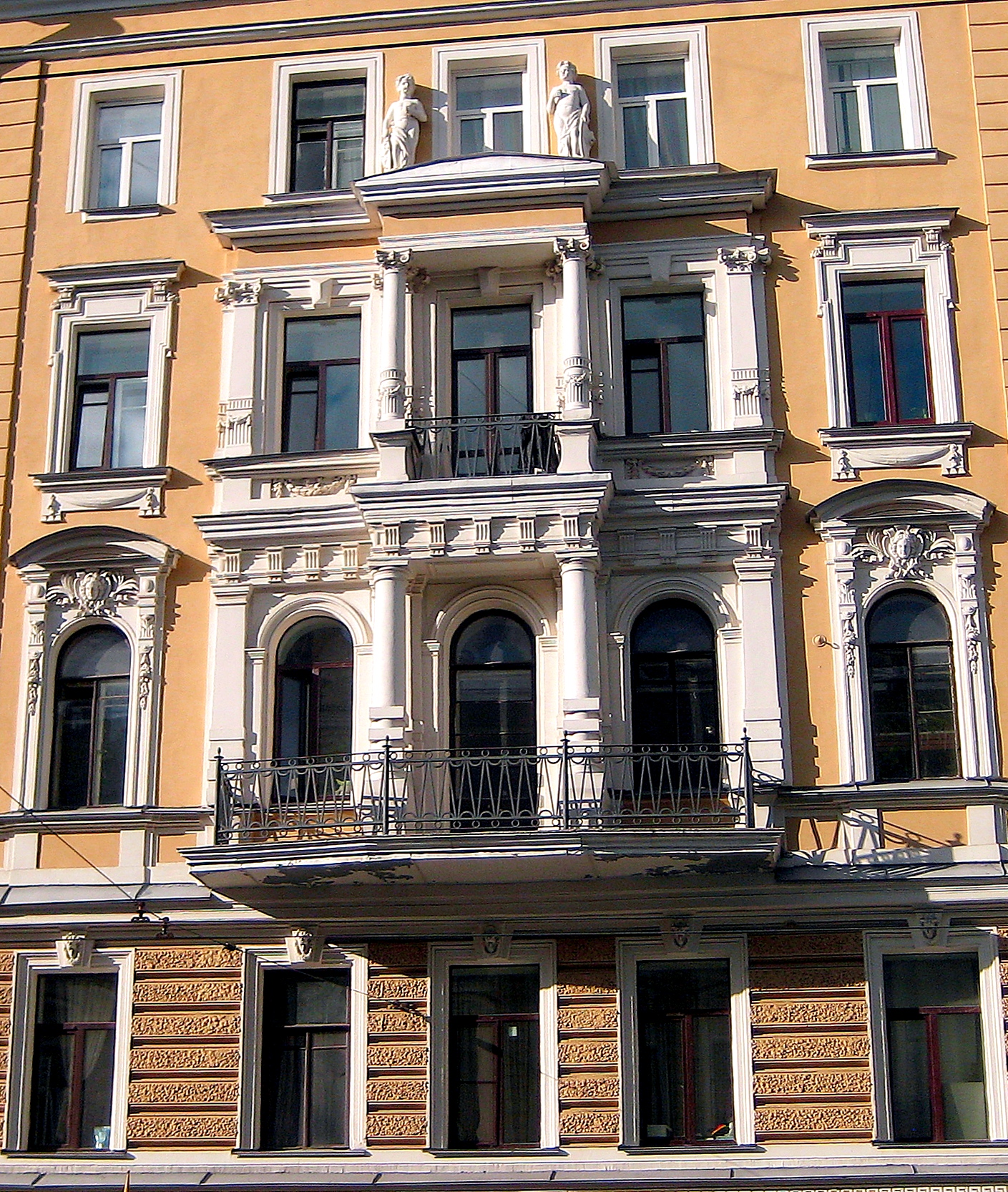 Кирочный двор кирочная ул 38б фото File:0686Aa2. Кирочная улица, 30.jpg - Wikimedia Commons