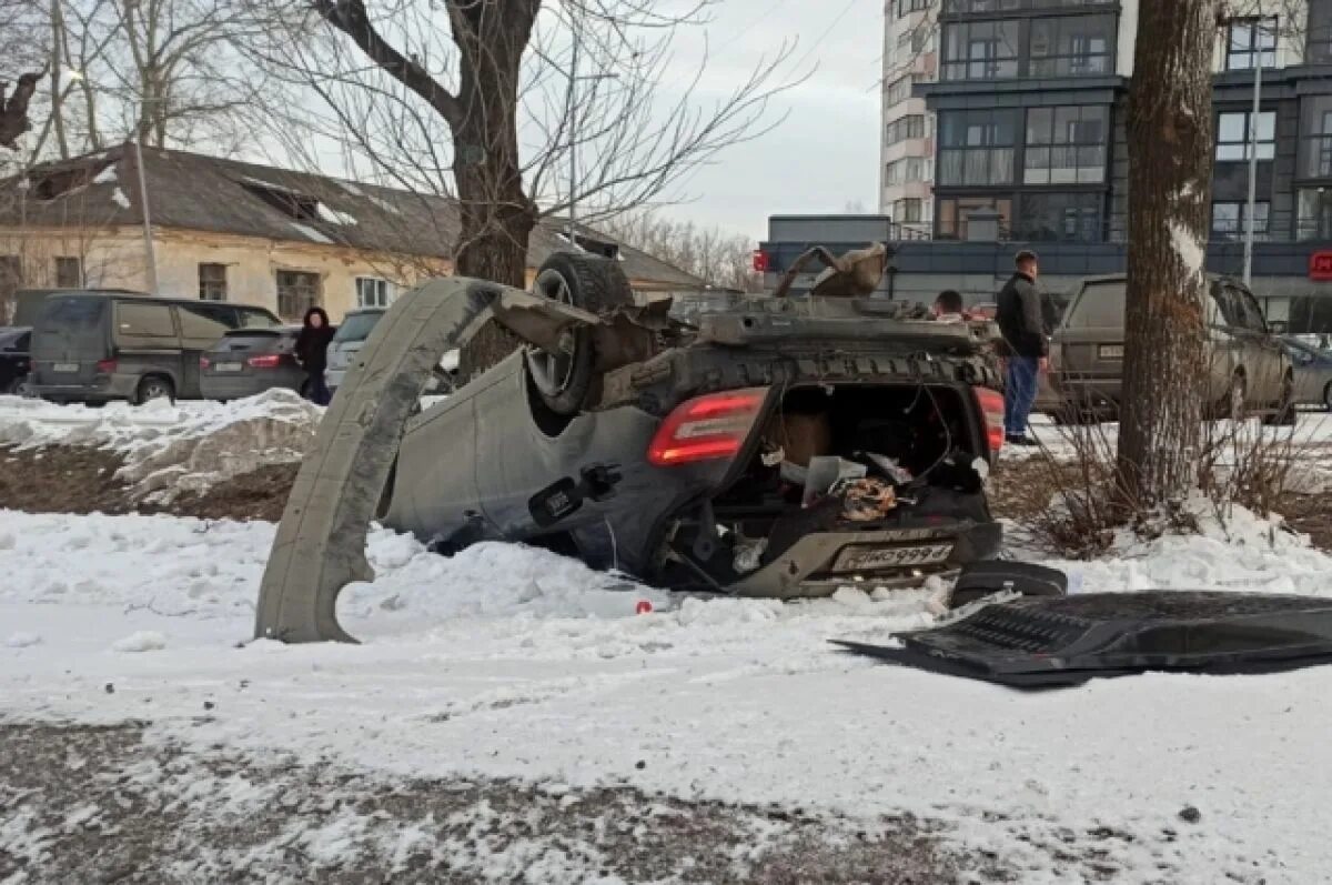 Киров авария фото Главе "АТП" внесли представление из-за ДТП, в котором погибли две студентки АиФ 