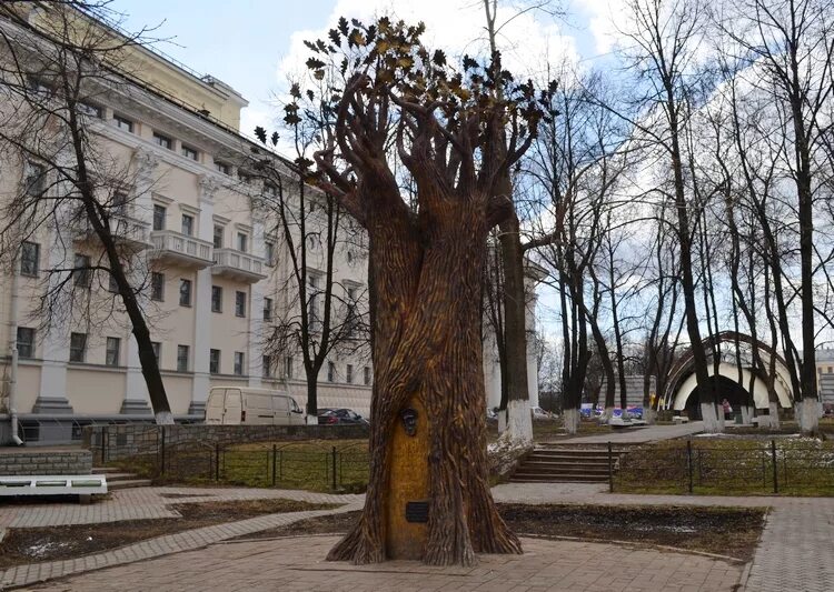 Киров дерево желаний фото Туристические маршруты Кирова