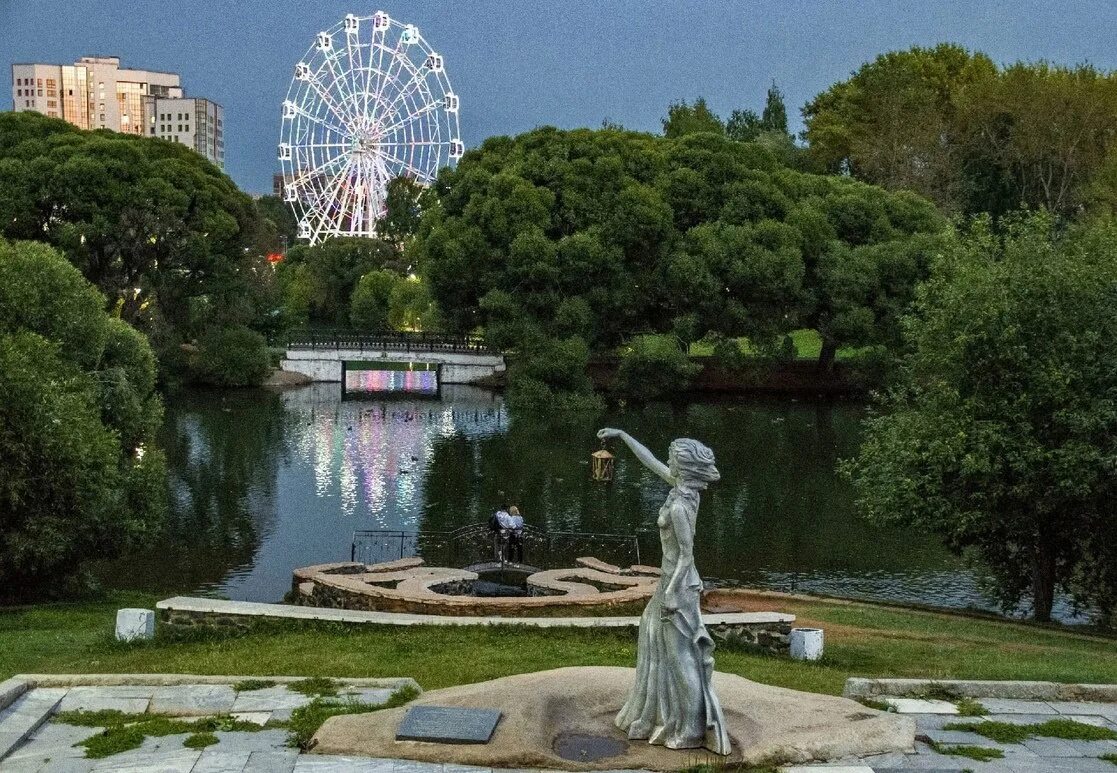 Киров парк ул кирова 12 фото Kirov Park will be repaired in April. At the first stage of repair, sports groun