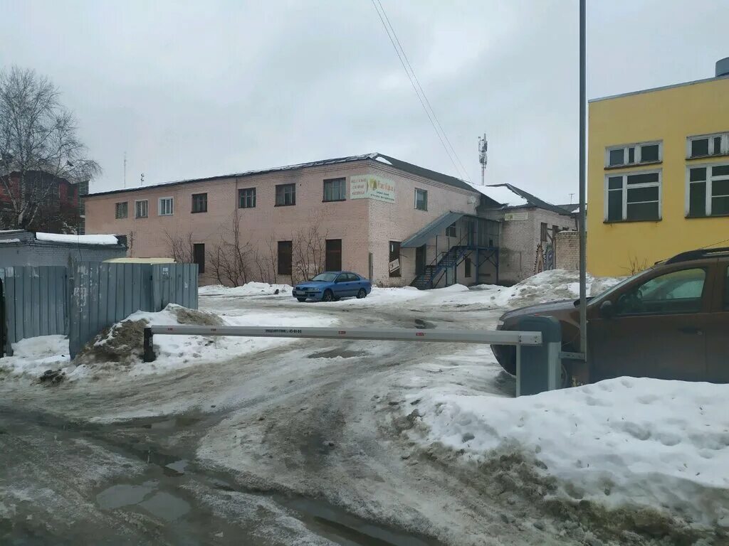 Киров спасская 67 фото Автомобильная парковка, автомобильная парковка, Спасская ул., 67В, Киров, Россия