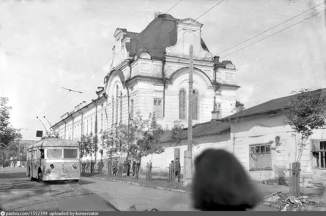 Киров старые фото Город Киров на старых фотографиях. Улица Коммуны - на запад от перекрестка с ули