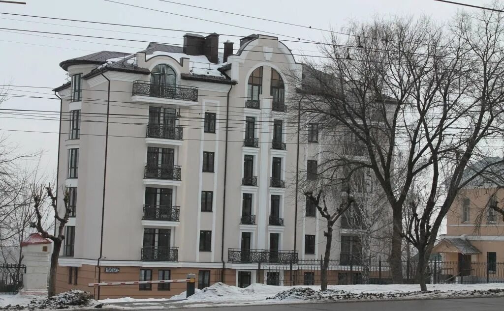 Кирова 15 фото Продажа четырёхкомнатной квартиры Пенза, метро Воробьевы горы, улица Кирова 15, 