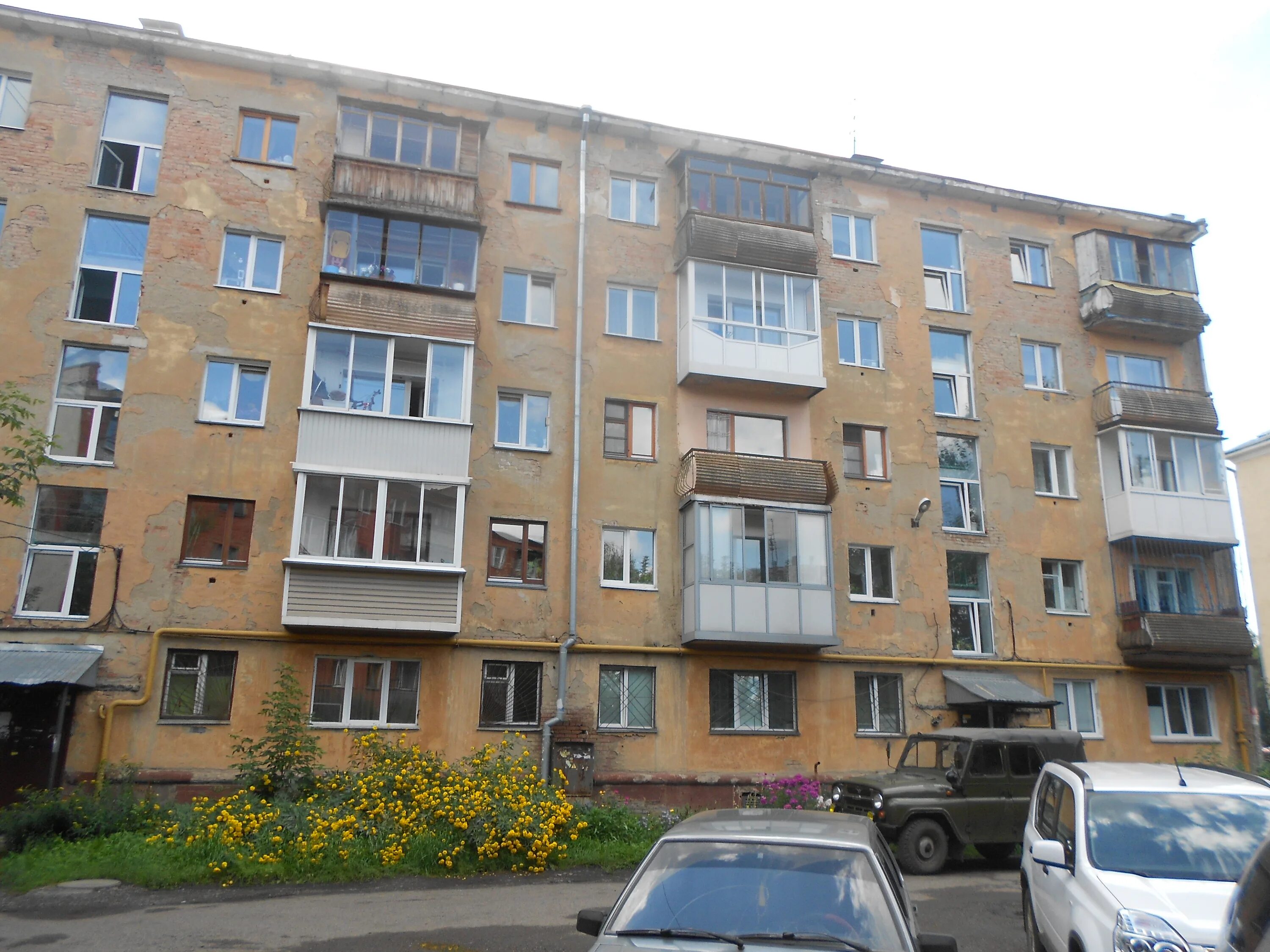 Кирова 49 фото ulitsa Kirova, 49 - Kemerovo apartment building