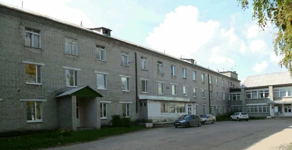 Кировская больница фото Luzskaya tsentralnaya rayonnaya bolnitsa Kogbuz, polyclinic for adults, Luza, ul