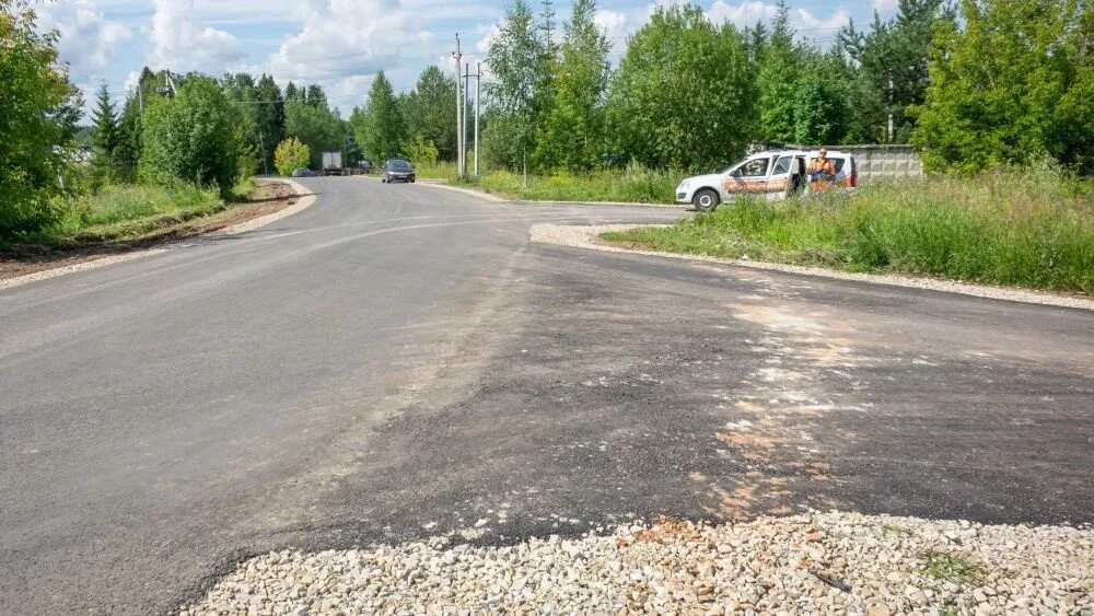 Кировские дороги фото В Кирове приняли в эксплуатацию улицы Конституции, Комсомольскую и Грина