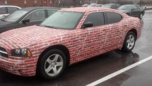 Кирпич на машине фото Brick Car - Amazing Images & Photos Funny pictures, Car jokes, Funny