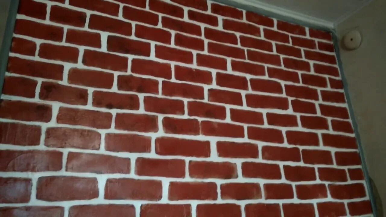 Кирпич покрытый лаком фото Кирпичная стена после покрытия акриловым лаком/ Brick wall after acrylic lacquer