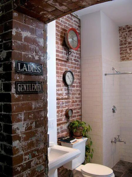 Кирпич в интерьере ванной Apartment Therapy Loft house, Brick bathroom, Brick tiles bathroom