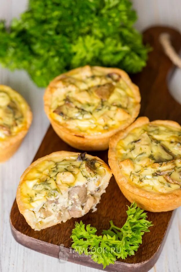 Киш с курицей и грибами фото Мини-киш с курицей и грибами - рецепт с фото Рецепты еды, Питание рецепты, Еда
