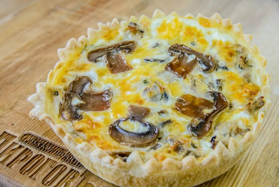 Киш с курицей и грибами фото Киш с курицей и грибами - 6 рецептов, как приготовить французский пирог Киш