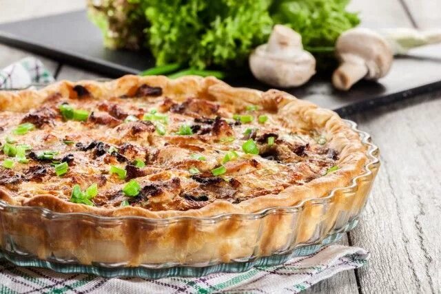 Киш с курицей и грибами фото Receta de quiche de verduras y pollo - Unareceta.com Recept Recepten, Lekker ete