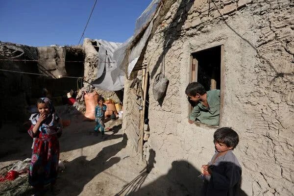 Кишлак глаза фото Number of Displaced Afghans Has More Than Doubled Since 2013 - The New York Time