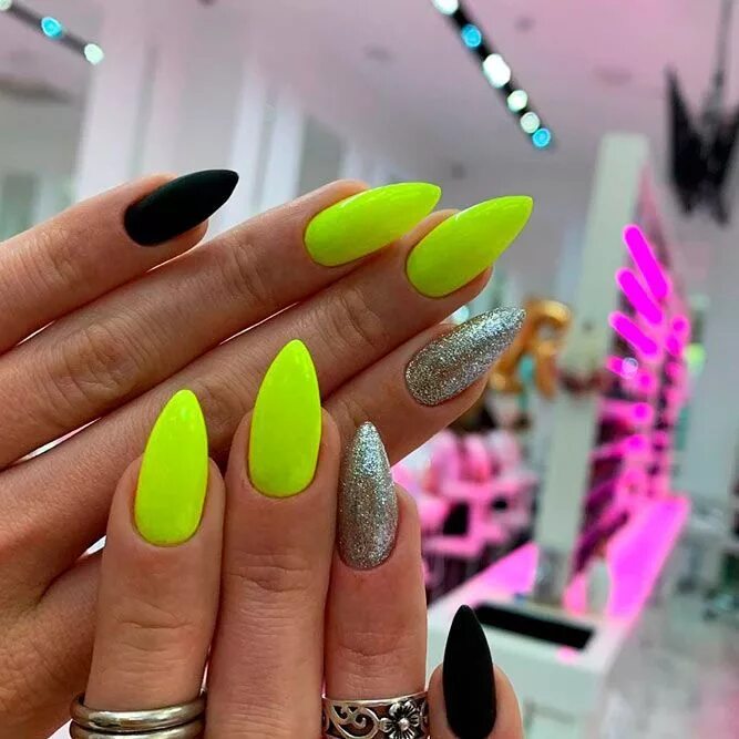 Кислотный маникюр миндаль 70 Best Summer Nails Designs For Your Next Manicure Neon nails, Almond nail art,