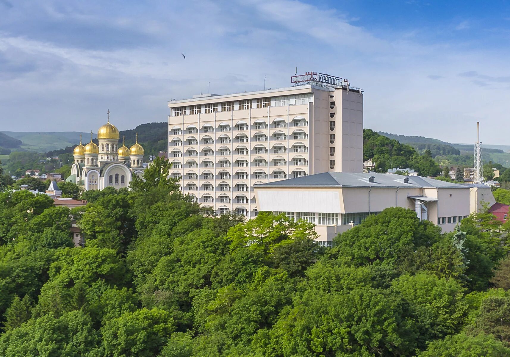 Кисловодск санатории фото города Территория санатория "Крепость". Фото