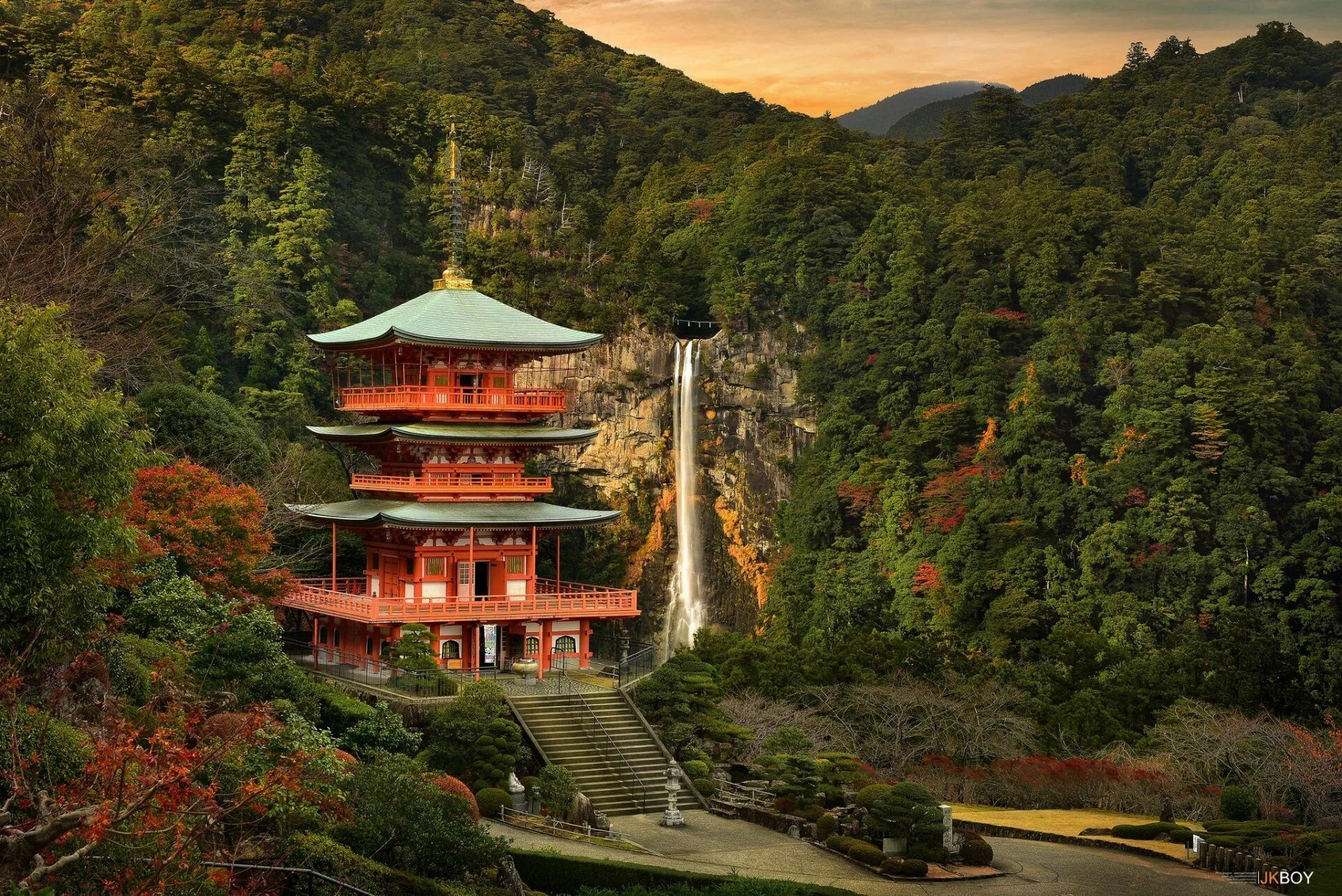 Китай 4 фото Image result for japanese temple forest Giappone, Sfondi, Natura